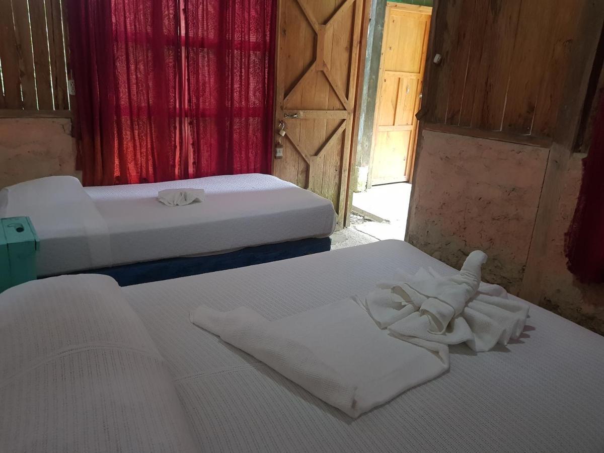Nawal Hotell Lanquín Exteriör bild